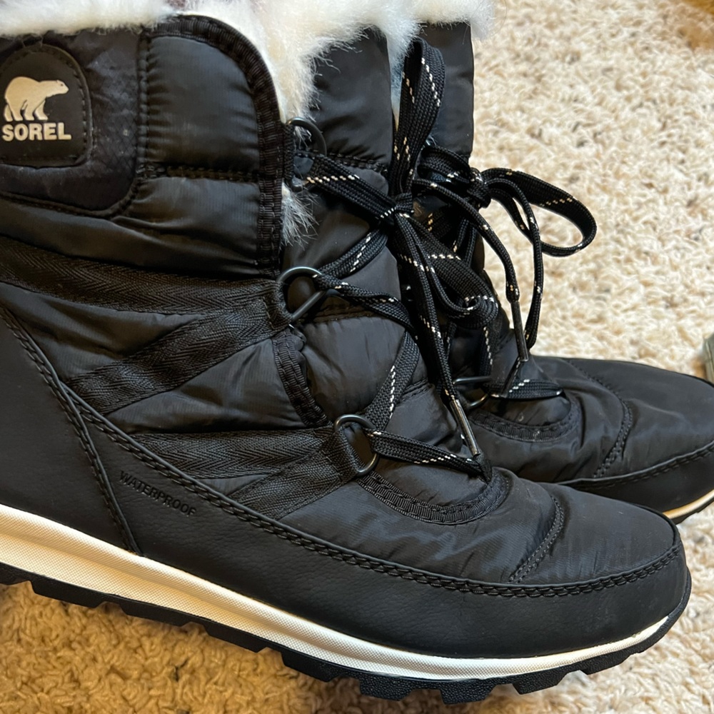 Sorel womens winter boots worn twice